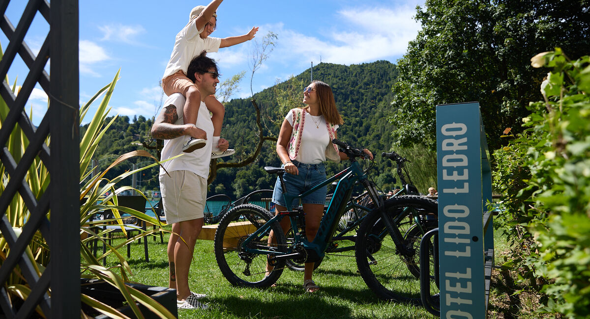 FAMILY MOMENTS AL LAGO DI LEDRO 